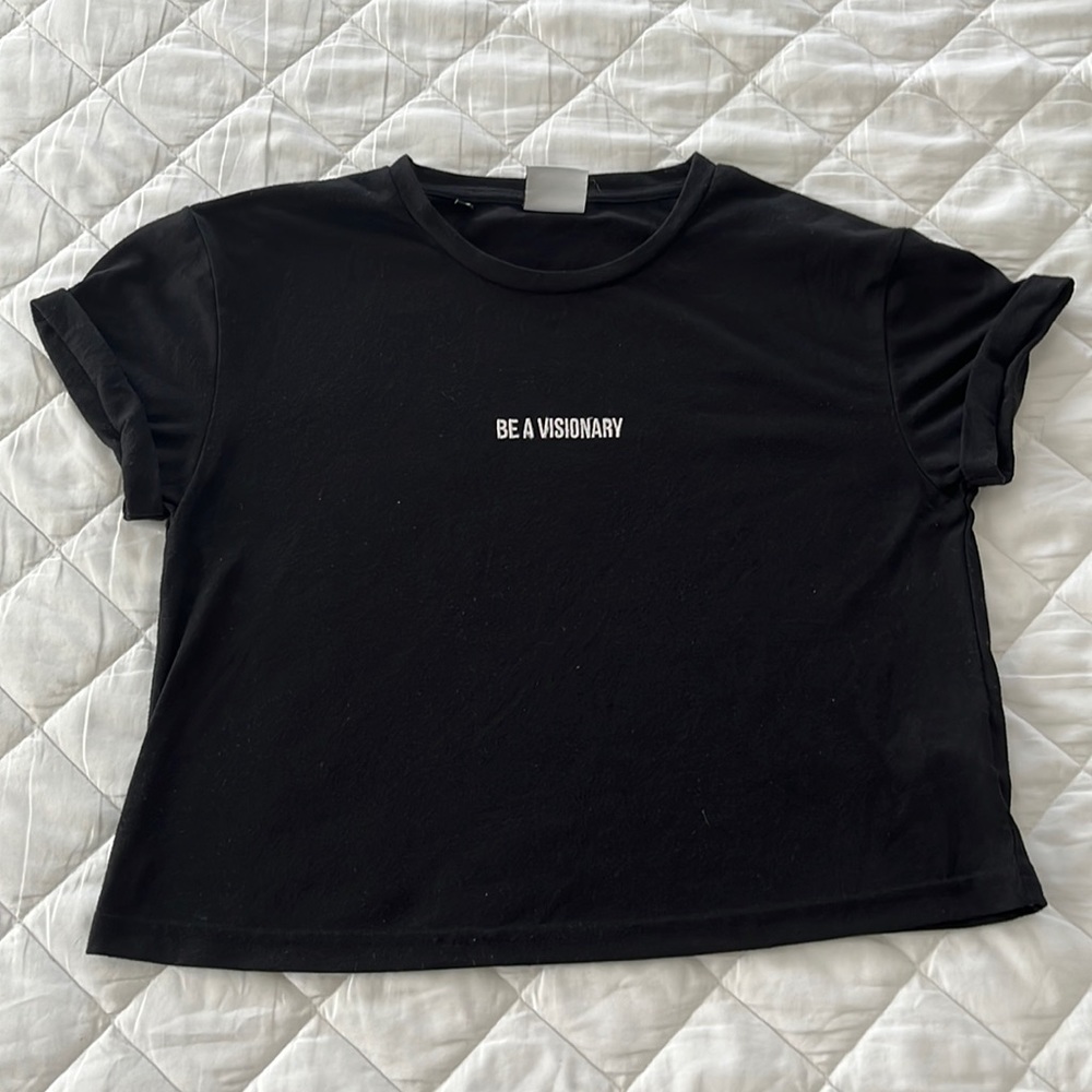 🌸Gymshark Black “Be a Visionary” Crop Top